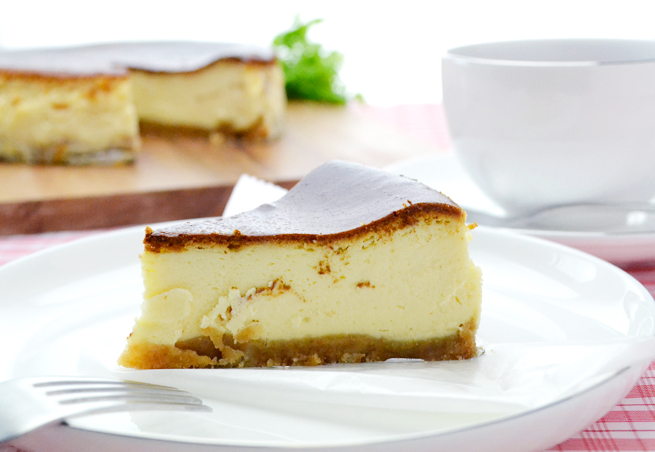 クリームチーズ　ピーチメルバチーズケーキ
